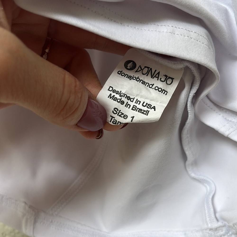 Dona Jo Tank Top Athletic Asymmetrical White size Small/Medium - Picture 4 of 9